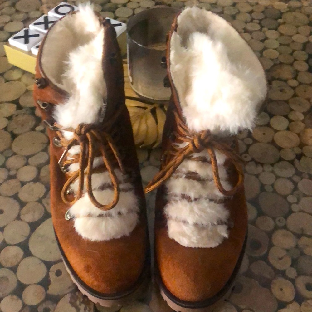 Bearpaw fur boots